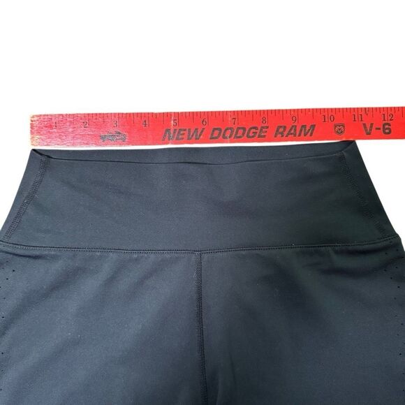 BuffBunny Women’s Black Activewear Biker Shorts Size Small Cutouts - Picture 3 of 8